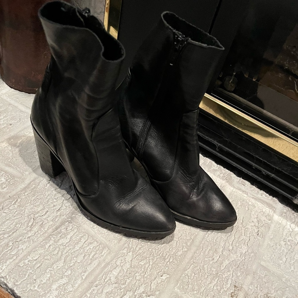 Topshop Black Ankle Boots - Picture 1 of 5